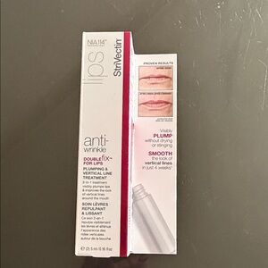 StriVectin Anti-Wrinkle DoubleFix for Lips - pumping and vertical line treatment